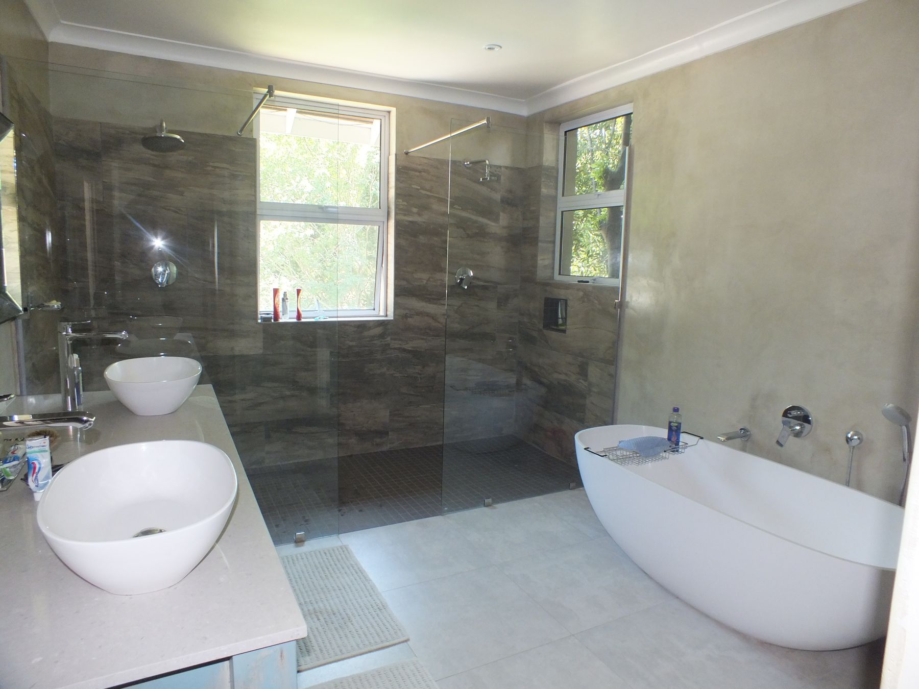 Main bathroom — House in Atholl