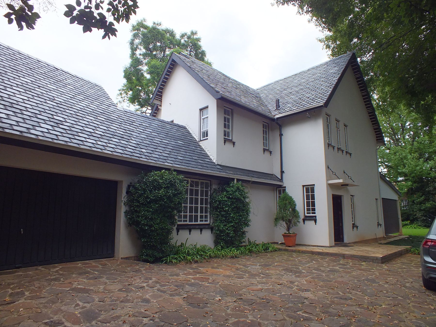 Melrose heritage house entrance court before the alteration